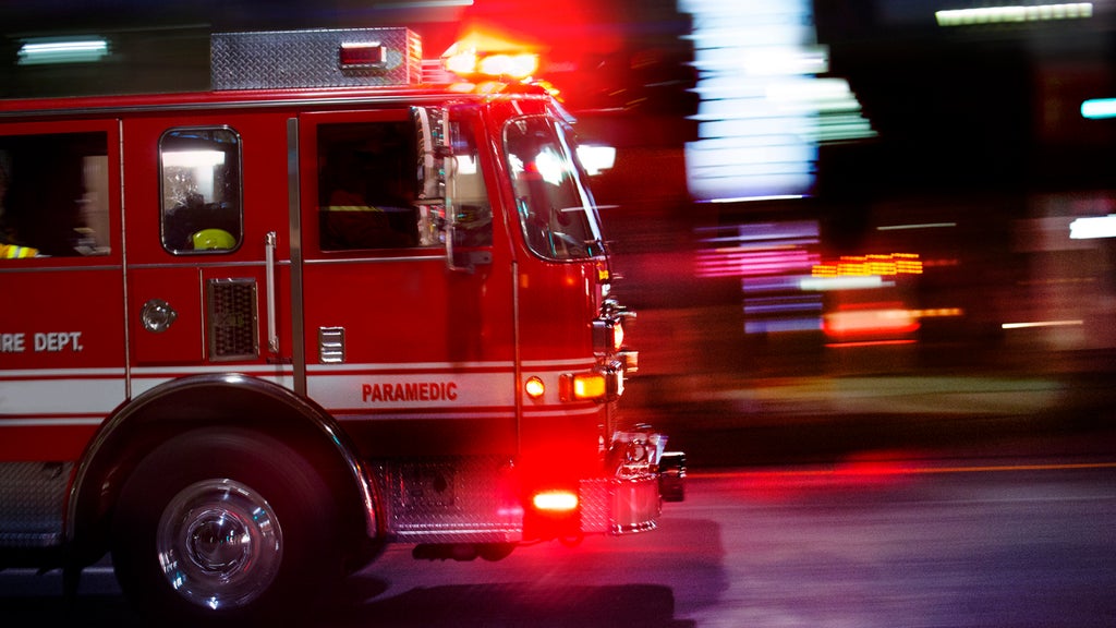 Crews battle structure fire in Victoria neighborhood, city officials say — WCCO / CBS Minnesota, Chaska Community news