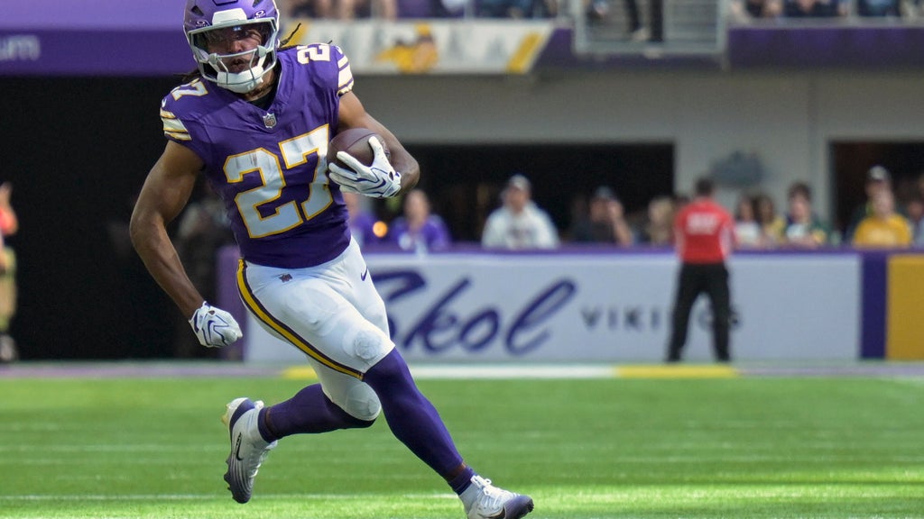 Vikings return RB Jordan Mason from injured reserve after broken thumb kept him out last 4 games — WCCO / CBS Minnesota, Chaska Sports news