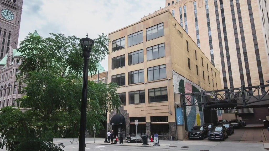 CEO who experienced homelessness as a child opens new Minneapolis family shelter — WCCO / CBS Minnesota, Chaska Government news