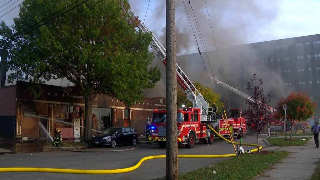 2 Minneapolis firefighters hurt in East Franklin Avenue business fire — WCCO / CBS Minnesota, Chaska Health news
