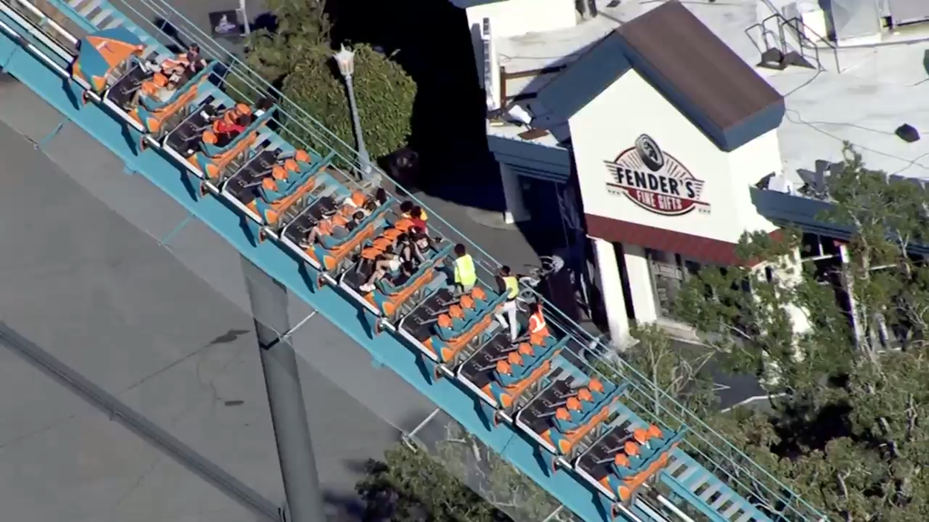 Man dies in fall from Six Flags Over Georgia roller coaster, several injured, police and witnesses say — WCCO / CBS Minnesota, Chaska Real Estate news
