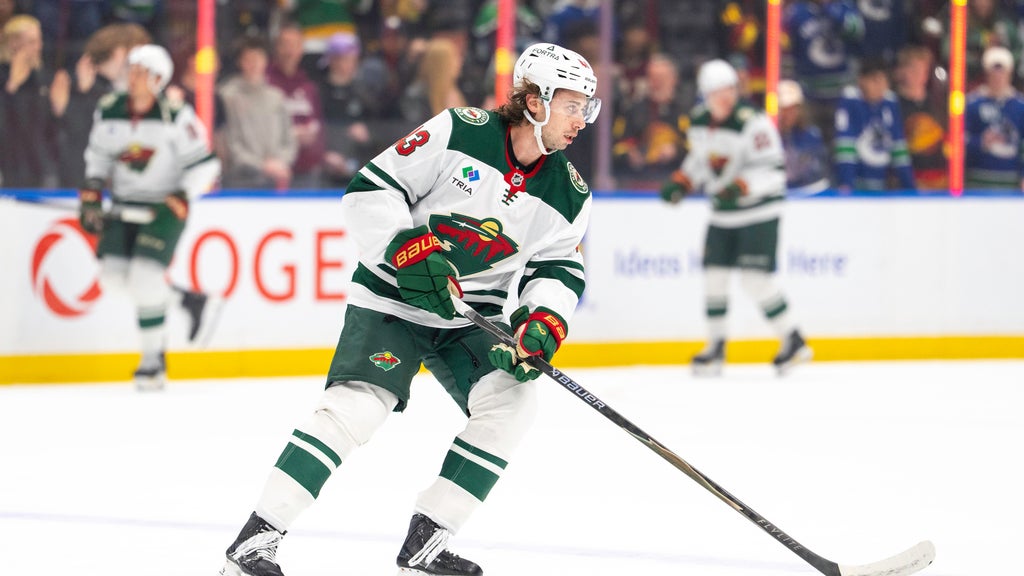 Quinn Hughes has goal, assist in his Vancouver return in Wild's 4-2 victory — WCCO / CBS Minnesota, Chaska Sports news