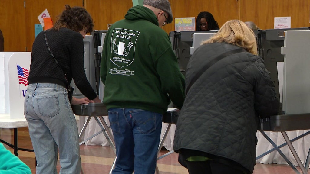 Minneapolis seeing "very high" early voter turnout ahead of next week's midterms — Chaska Community news