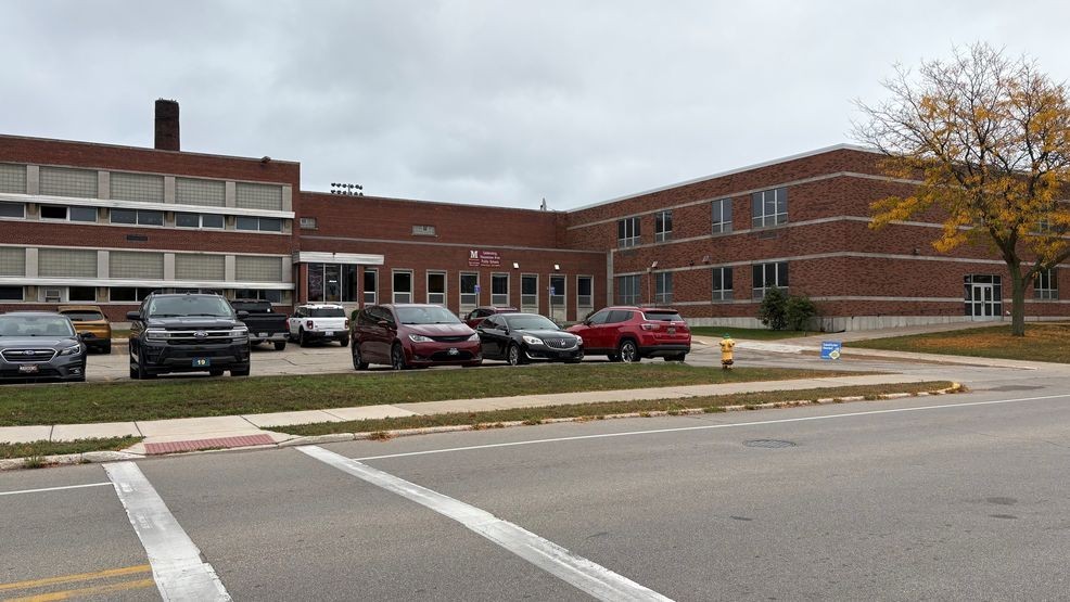 Fentanyl found in Menominee Elementary hallway; police investigating how it got there — Fox 11 Green Bay Local, Chaska Community news