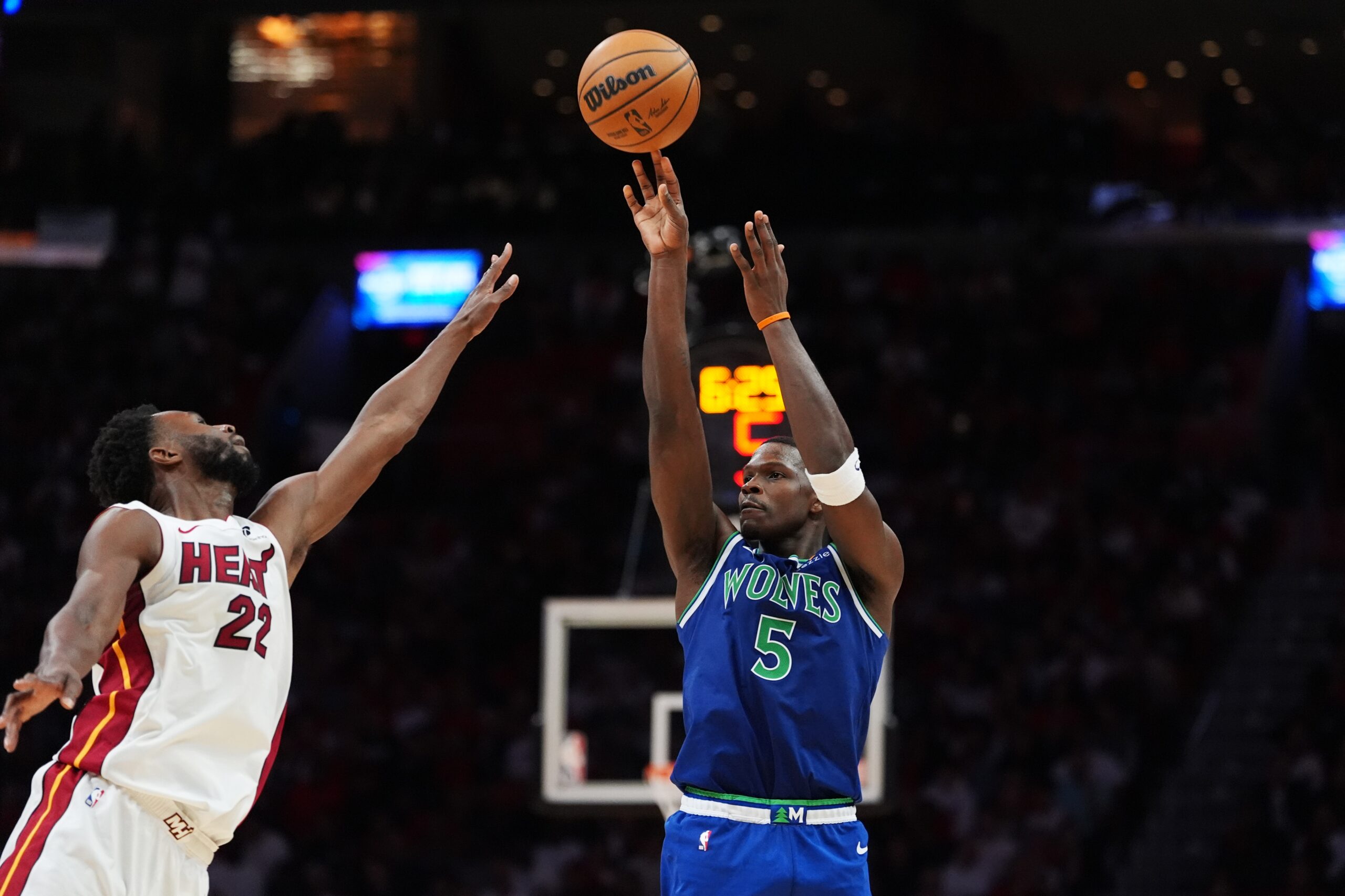 Anthony Edwards scores 45, Wolves roll past Heat 131-106 to spoil Giannis’ opener — KSTP 5, Chaska Business news