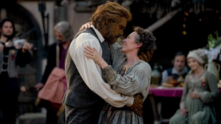 Oscar winner Olivia Colman, Emmy winner Alexander Skarsgård preview unconventional romance 'Wicker' — KARE 11 Entertainment, Chaska Arts news