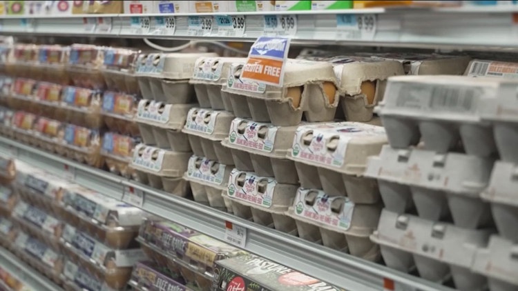 Bad vibes or big warning? The disconnect between consumer sentiment and actual spending keeps growing — KARE 11 Local, Chaska Community news