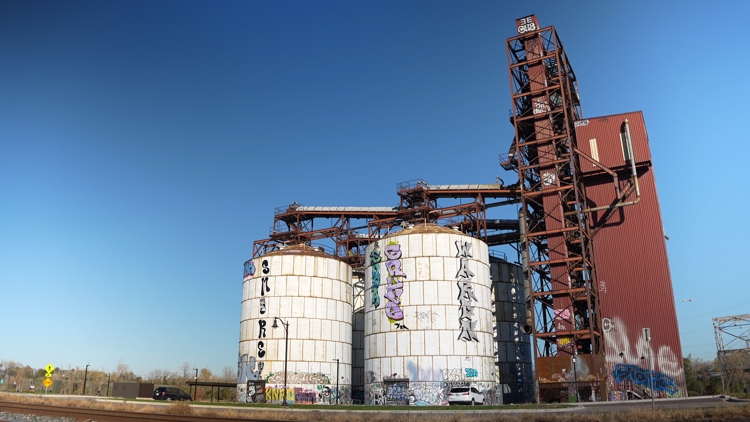 Chicago law firm looking into injuries at abandoned grain elevators in Minneapolis — Chaska Community news