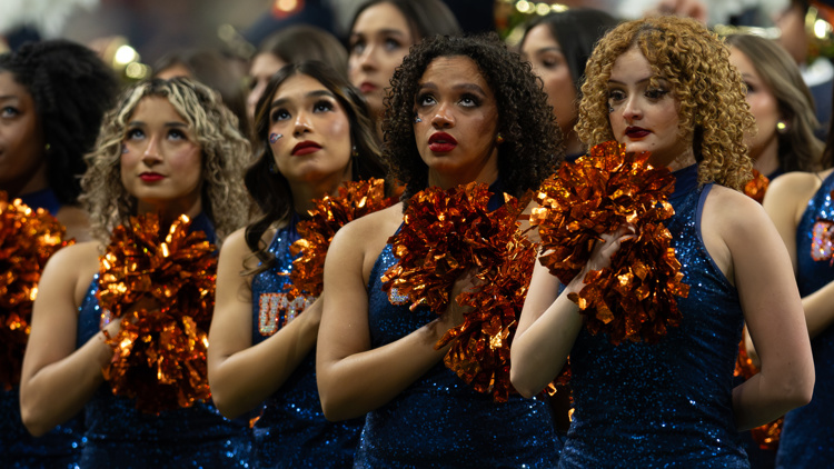 Here's what we know about the service member who fell at the UTSA football game — KHOU 11 (Houston), Chaska Sports news