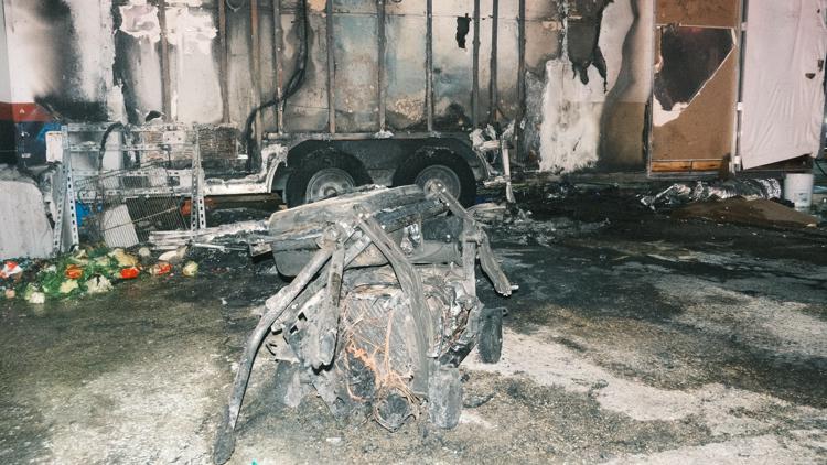'I'm going back' | East Sixth Street food truck owner recovering after generator explosion burns trailer — KVUE (Austin), Chaska Dining news