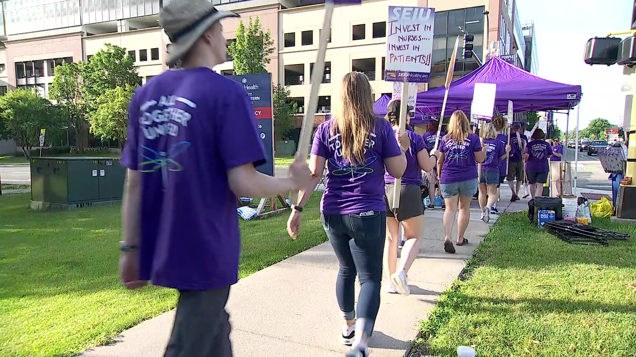 Allina hospice nurses announce tentative agreement for first union contract — FOX 9, Chaska Health news