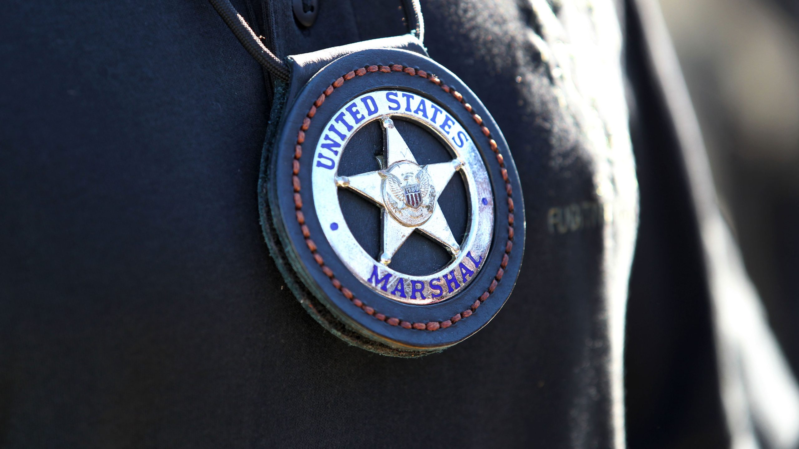 Tied-up 10-year-old trapped in closet rescued; suspected kidnapper caught, Marshals say — Chaska Community news