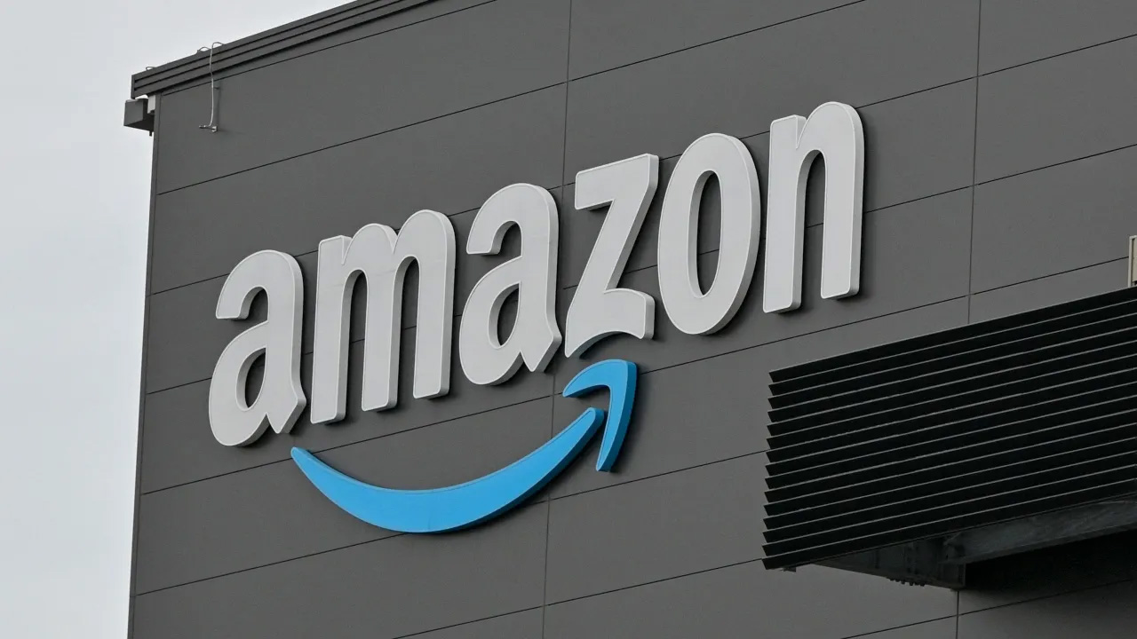 Amazon to hire more than 300,000 US workers for holiday shopping rush — FOX 9, Chaska Business news