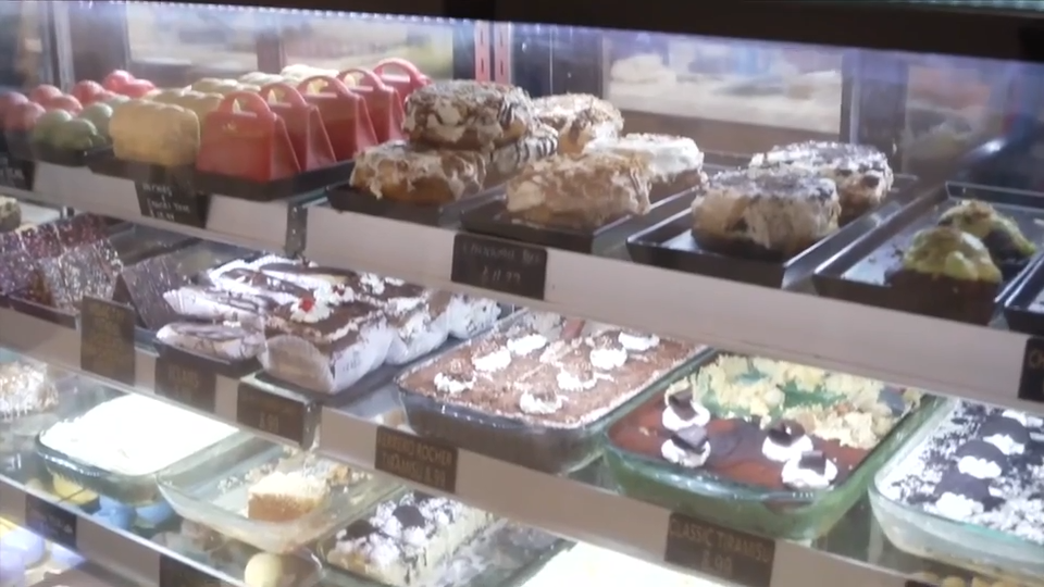 Haraz brings Yemeni coffee and unique crunchy pastries to Pembroke Pines — WSVN Entertainment, Chaska Business news